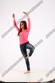 2013 08 NINA BALLET POSE 07