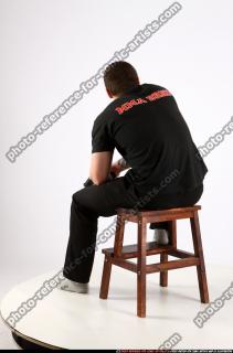 2013 09 ALEX SITTING PISTOL POSE1 05 B