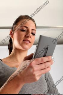 2014 02 PEGGY SMARTPHONE POSES 04