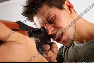 2014 05 ROLAND AK47 POSE2 12