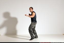 Smax-streetfighter-knife-front-stab