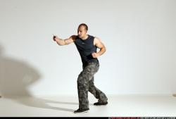 Smax-streetfighter-knife-front-stab