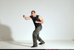 Smax-streetfighter-knife-front-stab