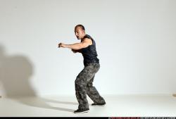 Smax-streetfighter-knife-front-stab