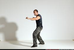 Smax-streetfighter-knife-front-stab