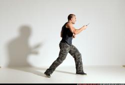 Smax-streetfighter-knife-front-stab