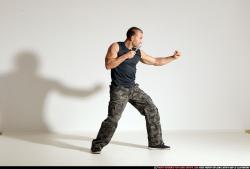 Smax-streetfighter-knife-front-stab