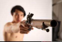 keiji-aiming-shooting-flintlock1