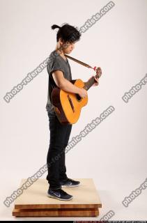 2014 07 JERALD PLAYING GUITAR 06 B