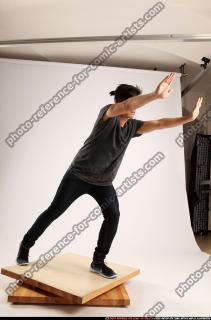 2014 07 JERALD STANDING PUSHING 07 C