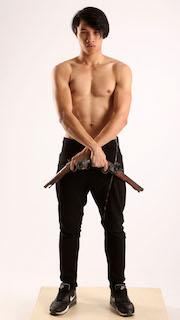 keiji-guarding-pose-dual-flintlock