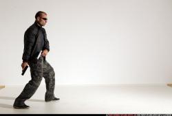 smax-streetfighter-dual-guns-pose1