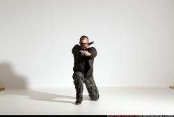 smax-streetfighter-dual-guns-pose1