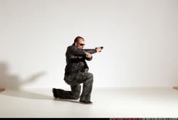 smax-streetfighter-dual-guns-pose1