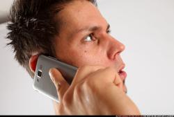 lukas-smartphone-poses