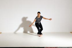 smax-angelica-dance-small-handstand