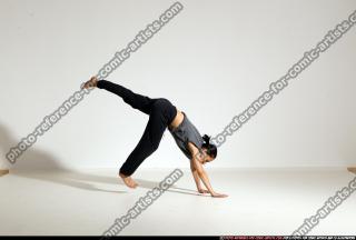 2014 11 SMAX ANGELICA DANCE SMALL HANDSTAND 100