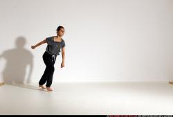 smax-angelica-dance-small-handstand