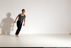 smax-angelica-dance-small-handstand