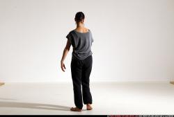 smax-angelica-dance-small-handstand