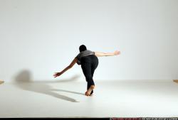 smax-angelica-dance-small-handstand