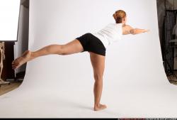 amy-yoga-pose4