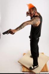 edgar-dual-pistols-pose3