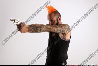 2014 12 EDGAR REVOLVER AIMING 01