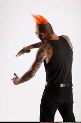 edgar-revolver-pointing