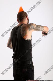 2015 02 EDGAR REVOLVER POINTING 05