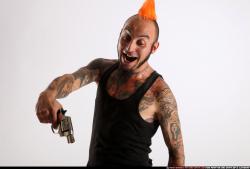 edgar-revolver-pointing