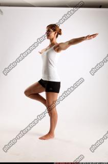 2015 03 AMY YOGA POSE5 01 C