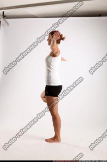 2015 03 AMY YOGA POSE5 02 C