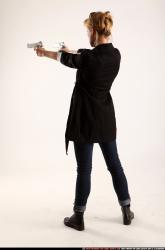 rachel-dual-pistols-pose1