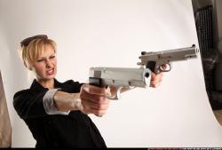 rachel-dual-pistols-pose1