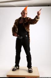 edgar-standing-pointing