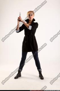 2015 01 RACHEL PISTOL POSE1 00