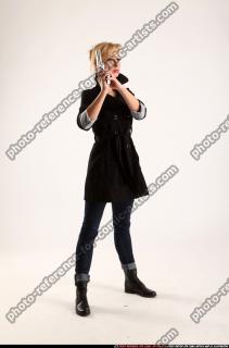2015 01 RACHEL PISTOL POSE1 07