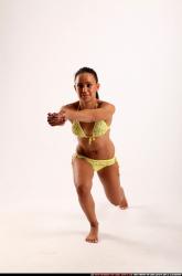 katerinerine-bikini-voleyball-pose3