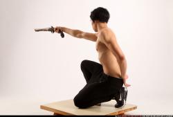 keiji-kneeling-aiming-flintlock