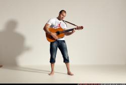 smax-streetfighter-playing-guitar