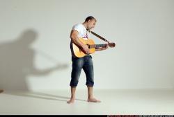 smax-streetfighter-playing-guitar