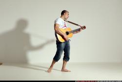 smax-streetfighter-playing-guitar