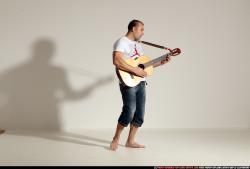 smax-streetfighter-playing-guitar