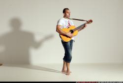 smax-streetfighter-playing-guitar