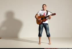 smax-streetfighter-playing-guitar