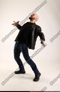 2015 03 ROSS DUAL PISTOLS SHOT IN BACK 01