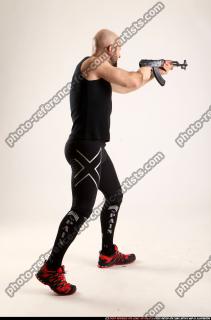 2015 04 ROSS SHOOTING AK POSE2 05