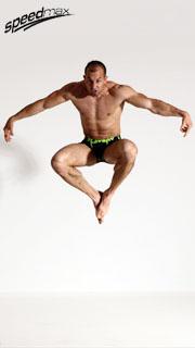 smax-streetfighter-spider-man-jump1