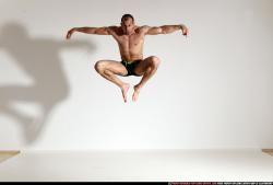 smax-streetfighter-spider-man-jump1